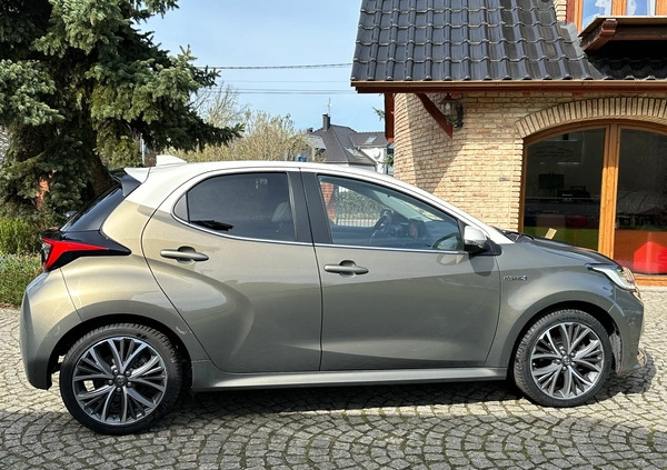 Toyota Yaris cena 75900 przebieg: 48557, rok produkcji 2020 z Biała małe 781